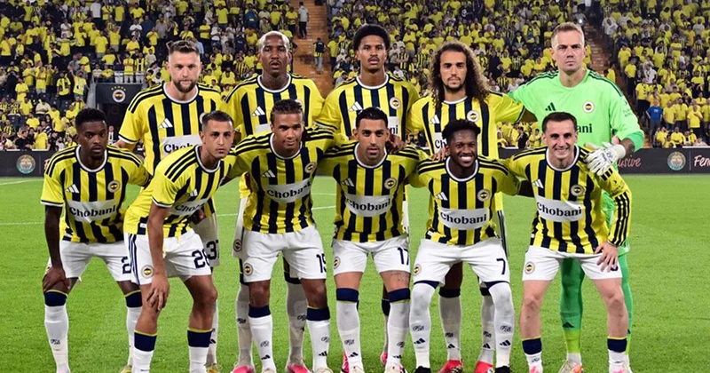 Taraftarlar gitsin diye yolunu gözlüyordu! Takımda kalacağı açıklandı