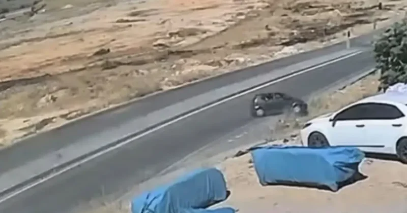 Gaziantep’te kontrolden çıkan araç menfezde ters döndü