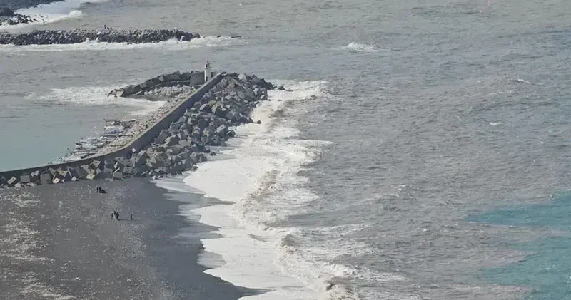 Zonguldak ta denize girmek 2 gün yasaklandı