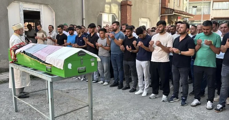 Eşi tarafından öldürülen 3 çocuk annesi kadın toprağa verildi