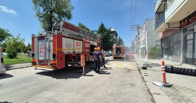 Eskişehir de iş yeri yangını, dumandan etkilenen 6 kişi hastaneye kaldırıldı Eskişehir Haberleri Habertürk Yerel Haberler