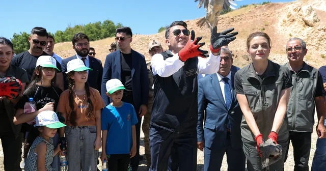 Kenelere karşı mücadele sürüyor: Tunceli de 500 kınalı keklik doğaya salındı Tunceli Haberleri Habertürk Yerel Haberler