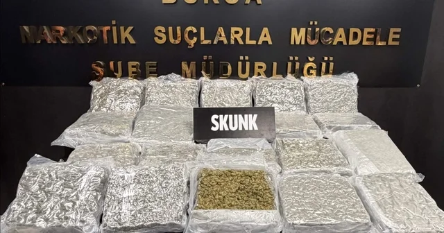 Bursa da 45 kilo uyuşturucu ele geçirildi... Ev ve aracı böyle arandı Bursa Haberleri Habertürk Yerel Haberler