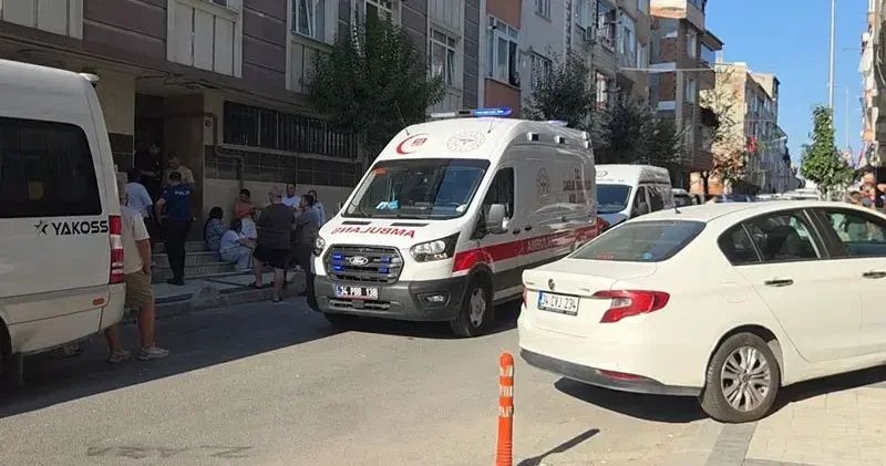 Gaziosmanpaşa da bir kişi evde boğazı kesilmiş halde ölü bulundu