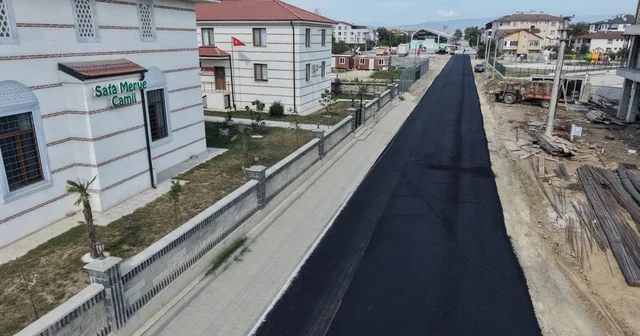 Başkan Özlü direksiyonu geçti yeni asfaltlanan yolları yerli otomobil ile test etti Düzce Haberleri Habertürk Yerel Haberler