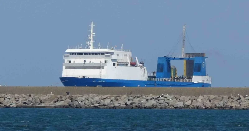 Ural gemisi Samsun da: Şehit denizci toprağa verildi