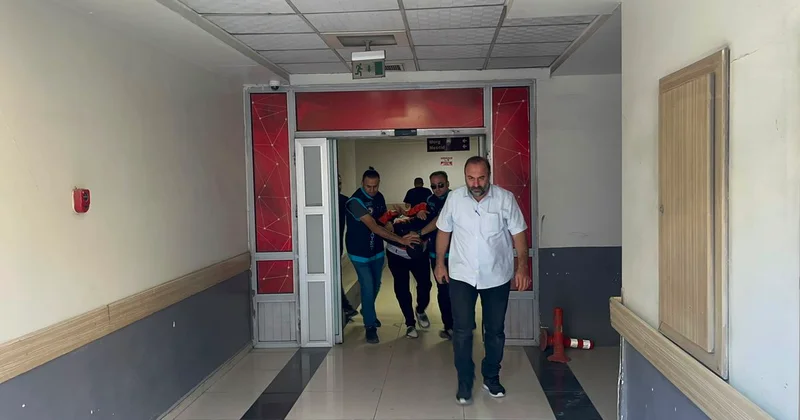 Misafir olarak gittiği evin sahibini bıçaklayarak öldüren şüpheli, operasyonla yakalandı