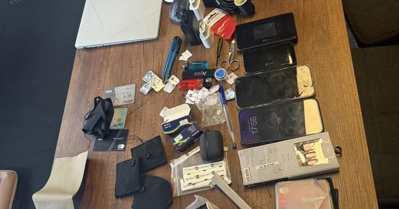 Hepsi öğretmenin çantasından çıktı! Gözaltına alındı, her şeyi itiraf etti