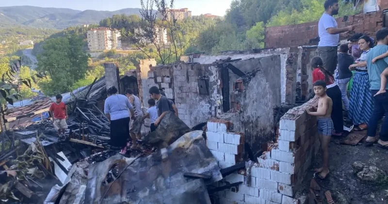 Piknik tüpleri bomba gibi patladı, iki gecekondu küle döndü