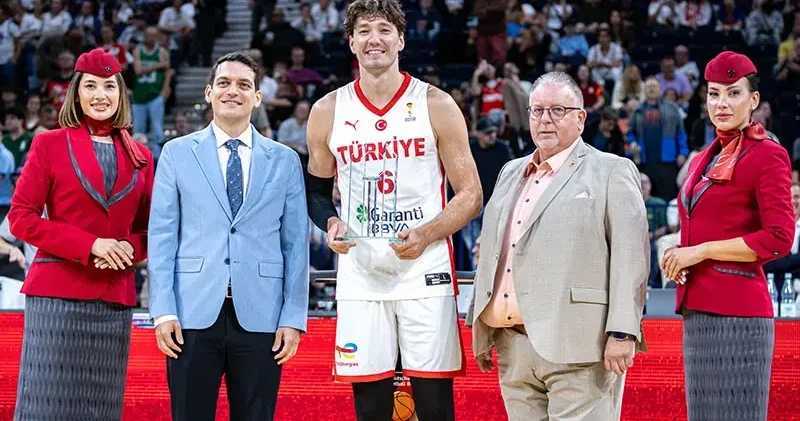 Türkiye Çekya: 99 84