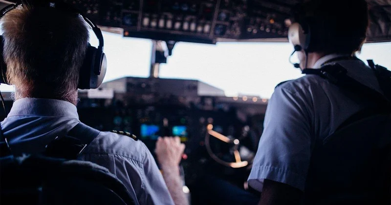 153 yolculu uçakta felaketin eşiğinden dönüldü! Pilotların ikisi de uyuyakaldı