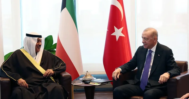 Cumhurbaşkanı Erdoğan, Kuveyt Veliaht Prensi Sabah ile görüştü