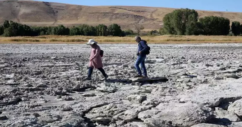 Kuraklığın dibi gördüğü iller belli oldu! Bir damla suları kalmadı