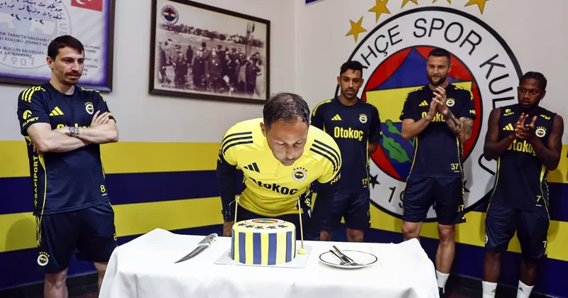 Fenerbahçe de ayrılık kapıda: Tedesco yıldız ismin biletini kesti