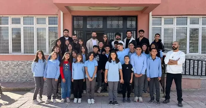 Köy okullarında ücretsiz tıraş!