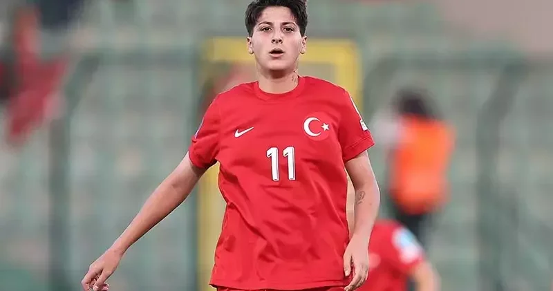 Milli futbolcu Kader Hançar: B Ligi’nde kalıp, A Ligi’ni zorlamak istiyoruz