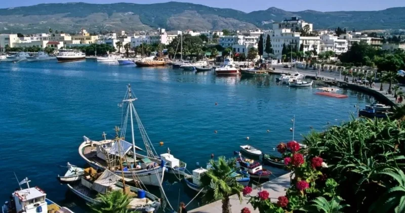 Yunan adasına tatile gitti bakın başına ne geldi? İngiliz kadın anlattı Nijeryalı adam tutuklandı
