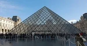 Louvre Müzesi nden çalınan mücevherlerin değeri 88 milyon euro