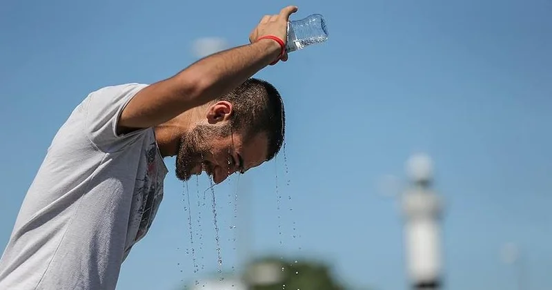 Kışlıkları çıkaran pişman olacak! Türkiye ye yaz geri geliyor Sözcü Gazetesi