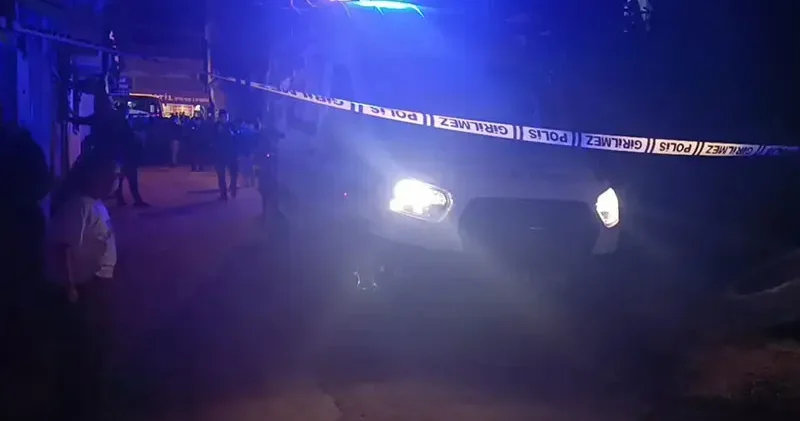 Eski eşini, kayınvalidesini öldürüp üvey kızını yaraladıktan sonra intihara kalkıştı