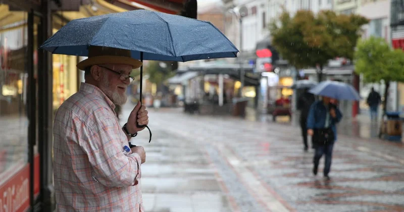 Yurdun kuzeybatısı için gök gürültülü sağanak uyarısı