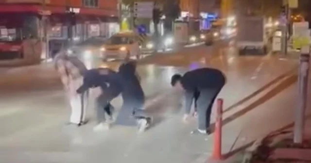 Yaya geçidinden birdirbir oynayarak geçtiler Bursa Haberleri