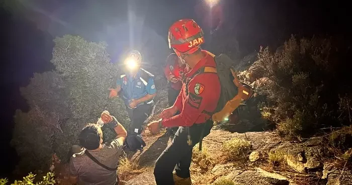 Yer: Fethiye! Doğa yürüyüşü yaparken kayalığa düştü... O kişi kurtarıldı