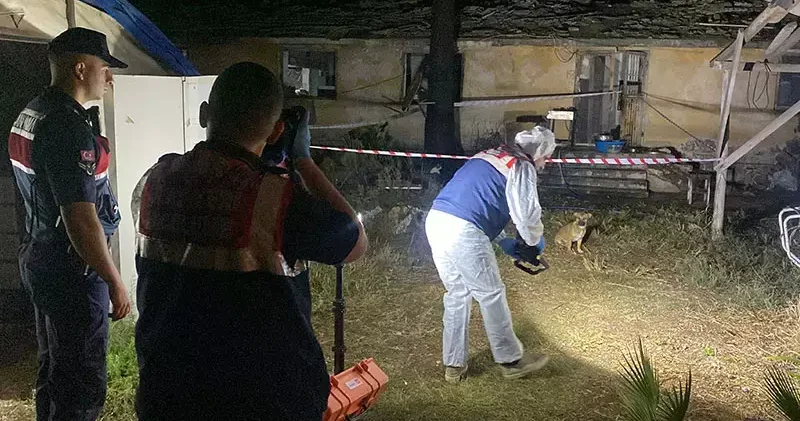 Annesini yaralayıp, mesaj attığını öne sürdüğü iş arkadaşını öldürdü