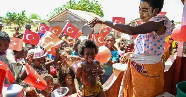 Adana’dan Madagaskar’a uzanan yardım eli: 5 yılda 1652 su kuyusu açıldı VİDEO İZLE