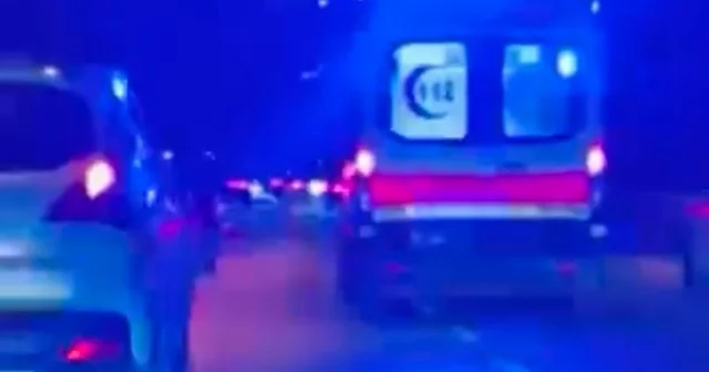 Bursa da sürücüler, fermuar sistemi ile ambulansa yol verdi Bursa Haberleri