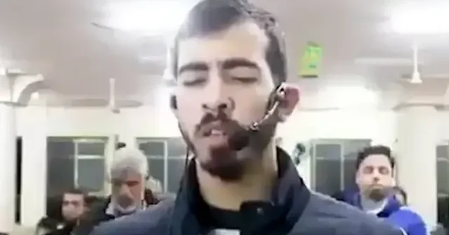 Gazzeli şehit gazetecinin namaz kıldırdığı video izleyenleri duygulandırdı VİDEO İZLE