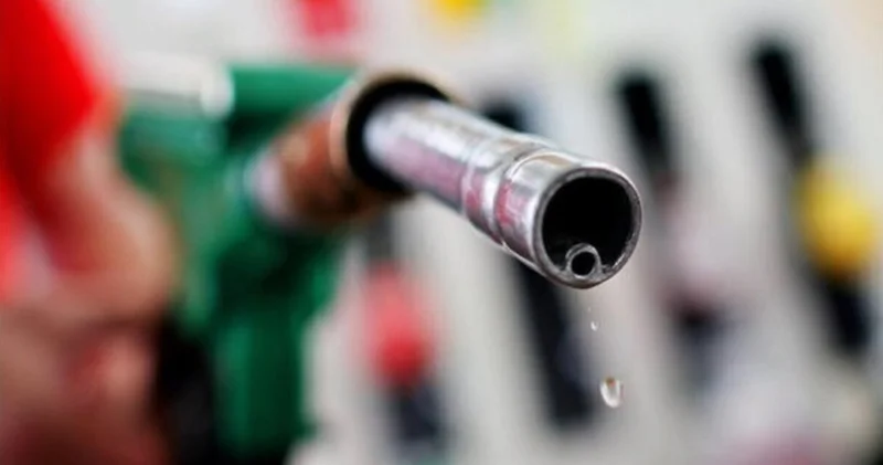 MOTORİNE İNDİRİM GELDİ, TABELA DEĞİŞTİ! Motorine (mazota) ne kadar indirim geldi, litre fiyatı kaç TL oldu? 22 Ekim 2025 güncel LPG, benzin ve motorin fiyatları