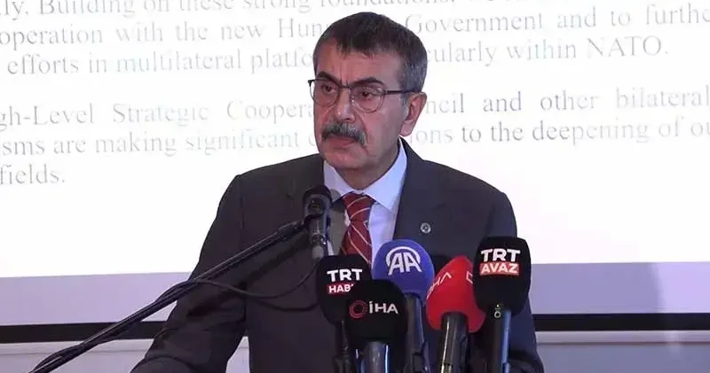 Bakan Tekin: Hedefimiz, Macaristan ve Türkiye arasındaki ikili ticaret hacmimizi 10 milyar dolara çıkarmak