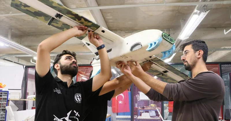 Üniversite öğrencilerinden yapay zekalı savaşan İHA
