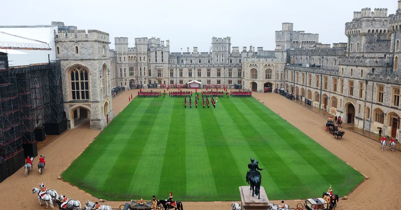 İngiltere Kralı Charles, Windsor da Umman ın Hürmüz çabasını övdü, Arapça hadis okudu