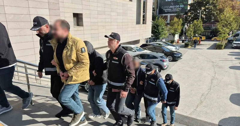 Vadeli araç satışı adı altında faizle para verdiler: Eskişehir deki tefecilik operasyonunda 2 tutuklama