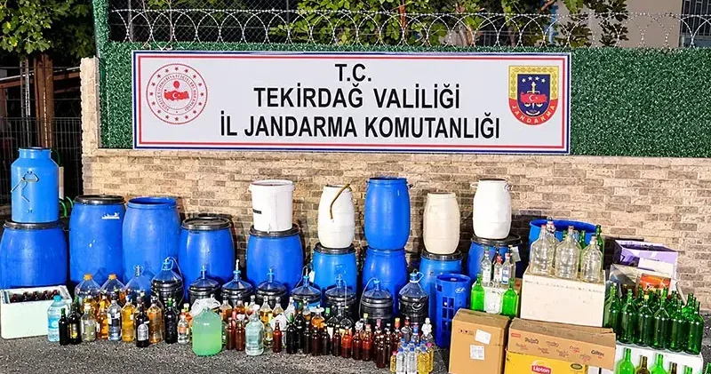 Evinde 1 ton 120 litre sahte şarap ele geçirilen şüpheli gözaltına alındı