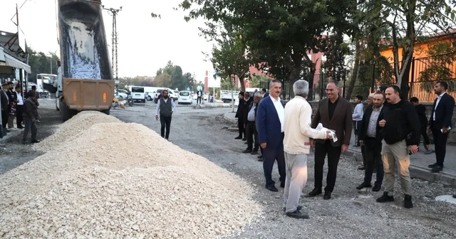 Eyyübiye de asfalt çalışmaları Şanlıurfa Haberleri