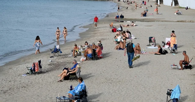 Kuşadası nda sahiller doldu; denize girdiler Aydın Haberleri