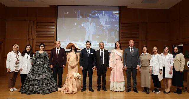 BabaFest 2025 e damga vuran DOSTEK öğrencilerine sertifikaları takdim edildi Denizli Haberleri