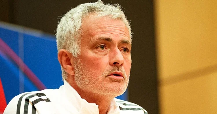 Moruinho dan maç sonu sert açıklamalar! Sınırlarını zorlamayan oyuncuları sevmem