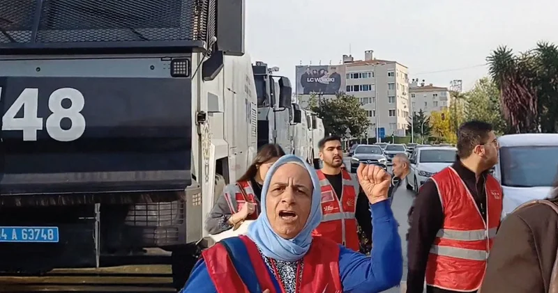 CHP nin TRT önüne yaptığı mahkemeleri canlı yayınlayın yürüyüşüne polis ablukası!
