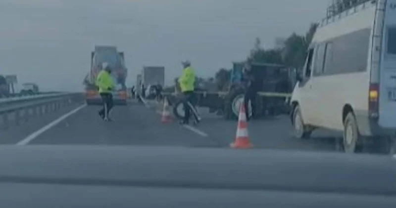 Manisa da 4 araç birbirine girdi: 1 ölü!