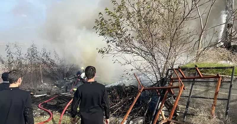 Edirne de mobilya mağazasının deposunda yangın