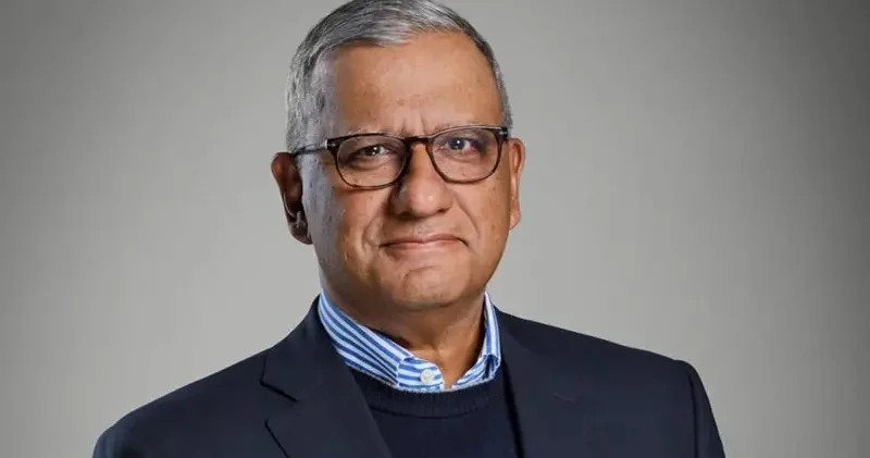 BBC yönetim kurulu üyesi tepe yönetimdeki sorunlar nedeniyle istifa etti