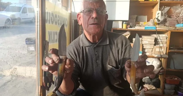 75 yaşındaki usta, baba mesleğini sürdürüyor, el işçiliği koç boynuzu bıçak üretiyor Kahramanmaraş Haberleri