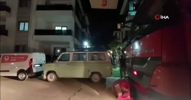 Sakarya da 4 yaşındaki çocuk evde kilitli kaldı, itfaiye balkondan girdi