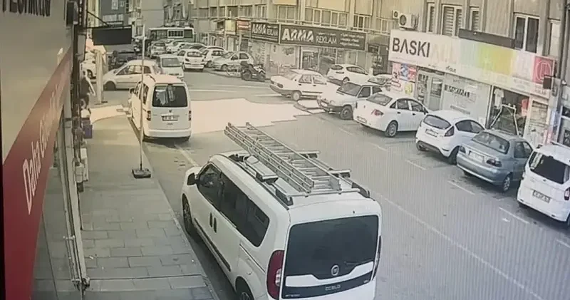 Trafik uyarı levhasına uymadı: Kazaya neden oldu Kayseri Haberleri