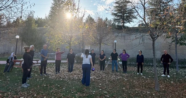 Bahadın Yaşlanma Vakfı ndan yaşlılara fizik tedavi hizmeti Yozgat Haberleri