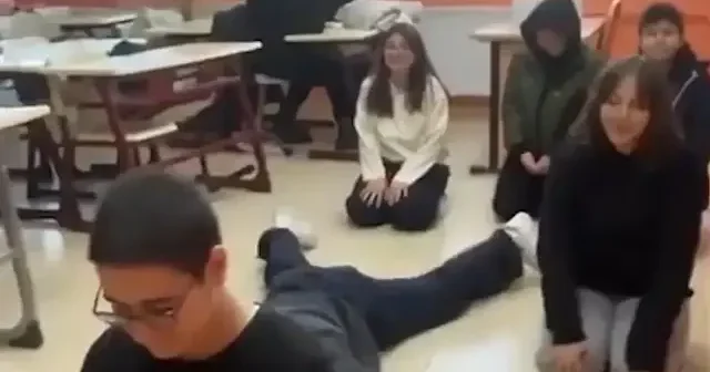 Namazla alay eden TikTok akımı başlattılar VİDEO İZLE